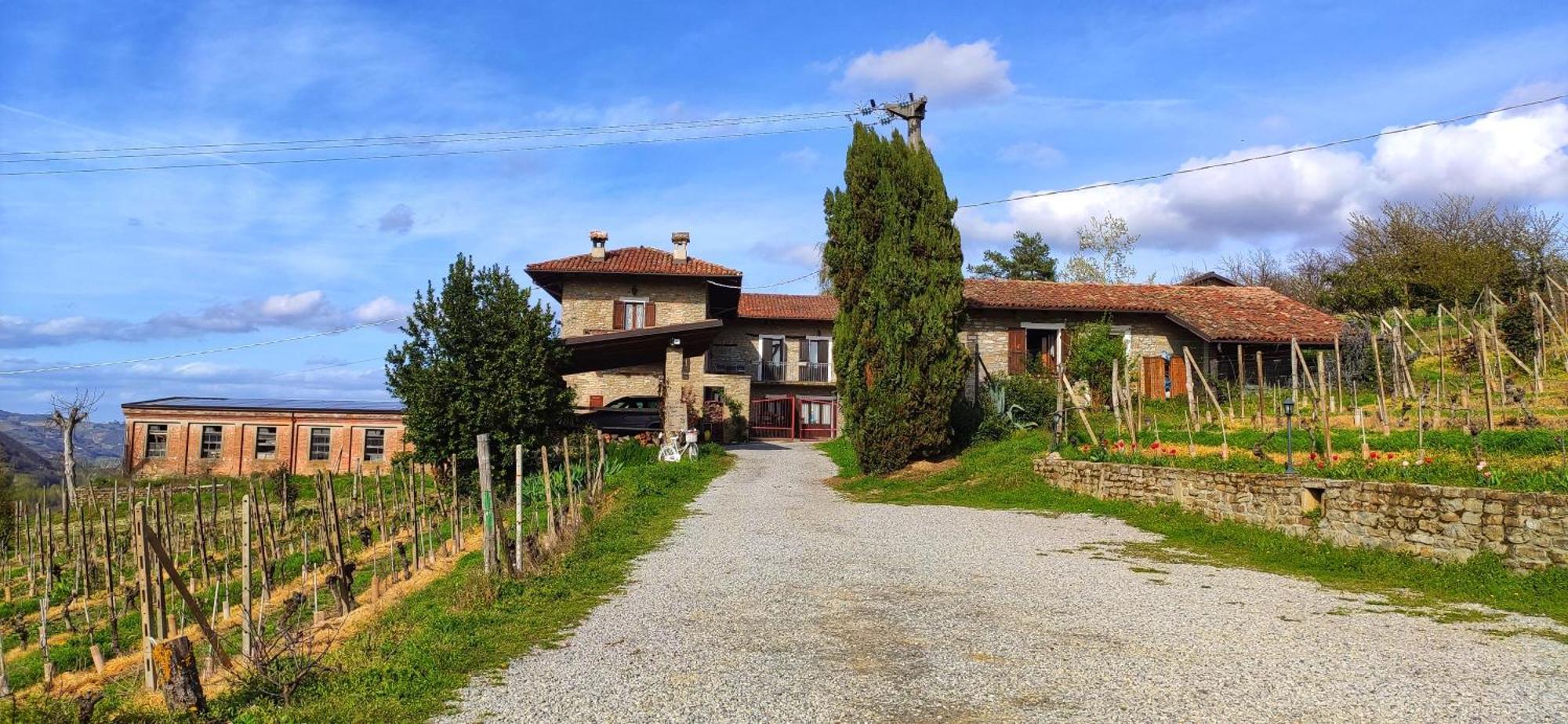 Cossano Belbo Agriturismo Tenuta San Giuseppe מראה חיצוני תמונה